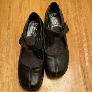 Born Concept Mary Jane heels, size 8